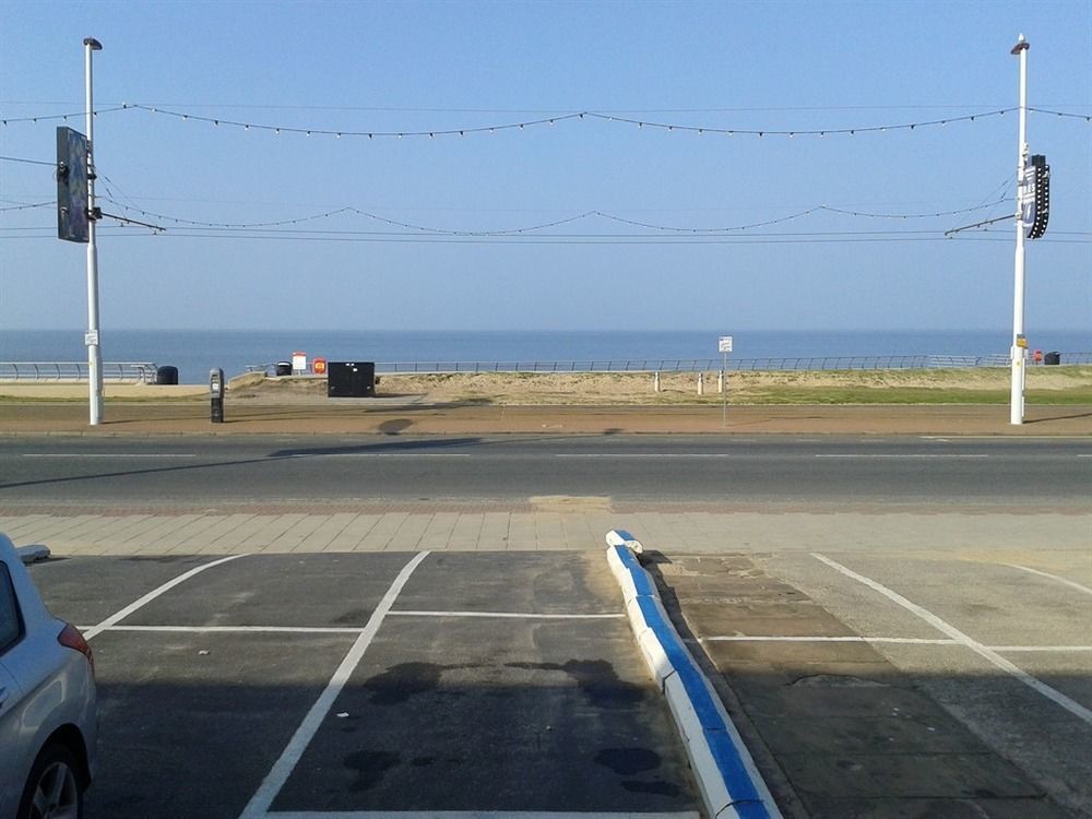 Oakwell Hotel Блекпул Екстериор снимка