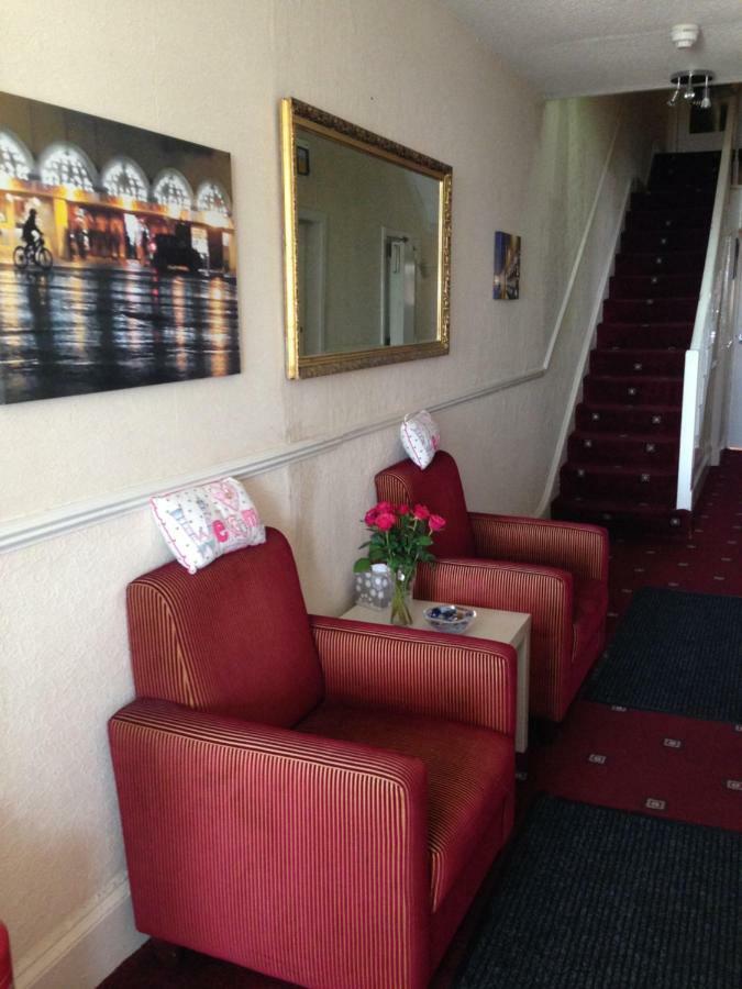 Oakwell Hotel Блекпул Екстериор снимка